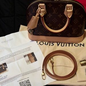 AUTHENTIC LOUISVUITTON ALMA BB MONOGRAM IN PRISTINE CONDITION♥️